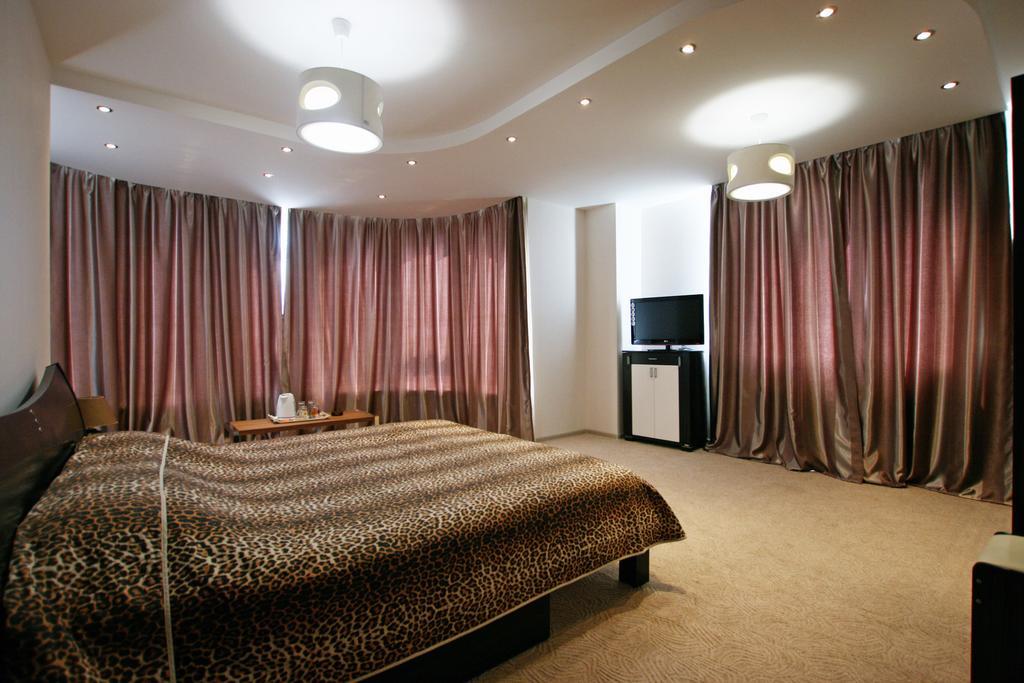 Mini Hotel In Observatorniy Odessa Phòng bức ảnh